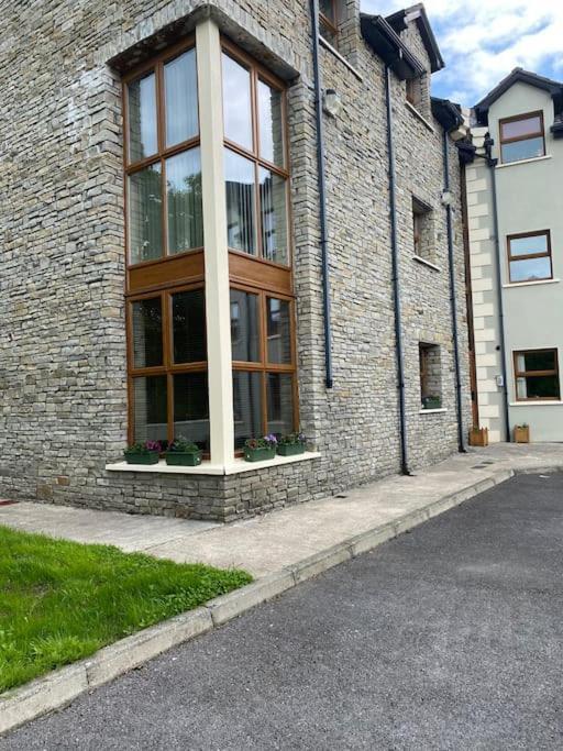 Glengesh Court. Ardara Town Centre. Apartman Kültér fotó